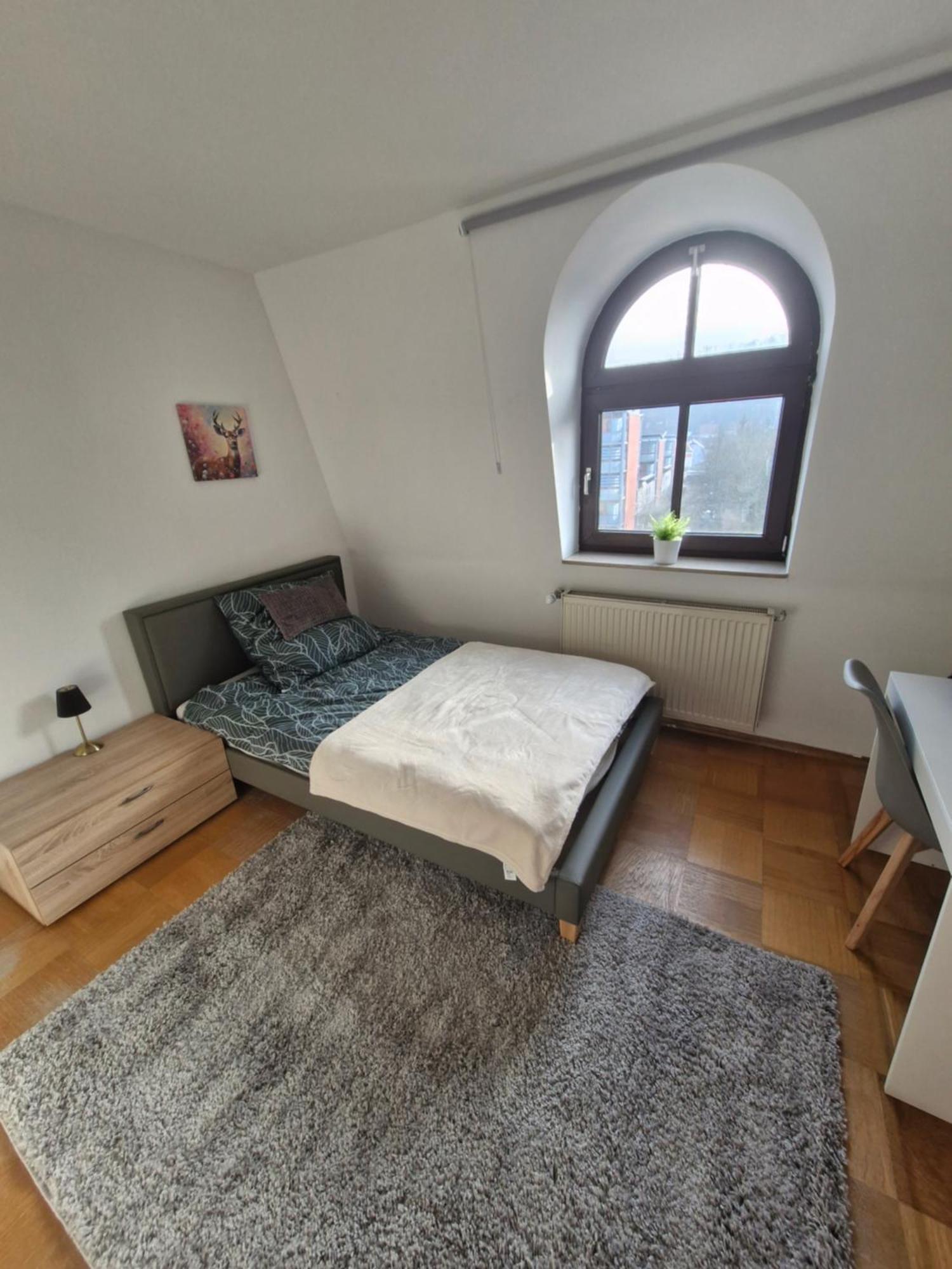 Stadtvilla Zimmervermietung Homestay *